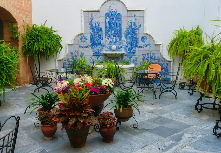 Mediterranean Garden Design Ideas